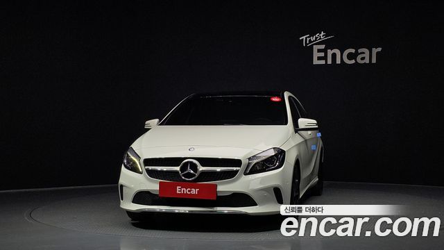 Mercedes-Benz A-Class A200