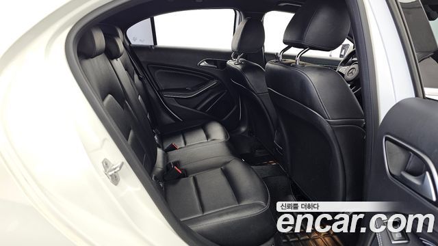 Mercedes-Benz A-Class A200
