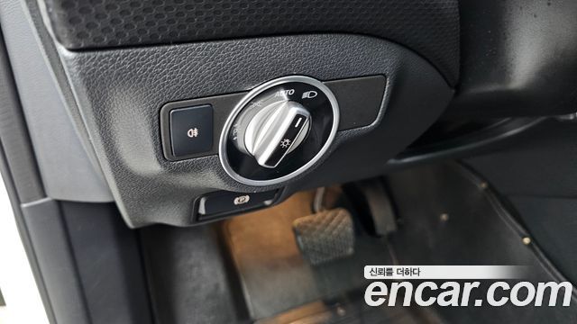 Mercedes-Benz A-Class A200