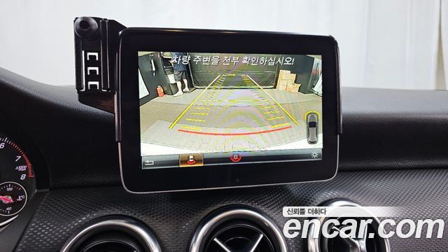 Mercedes-Benz A-Class A200