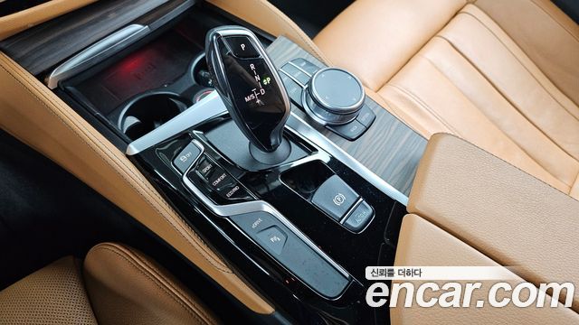 BMW 5-Series 530e M Sport