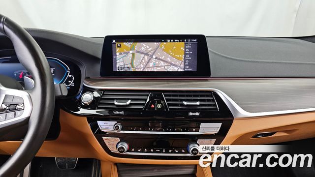 BMW 5-Series 530e M Sport