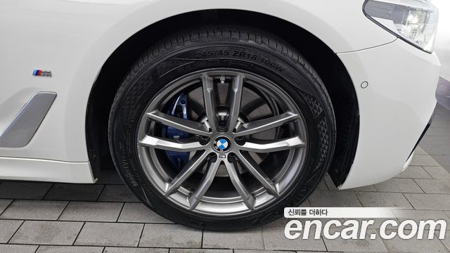 BMW 5-Series 530e M Sport