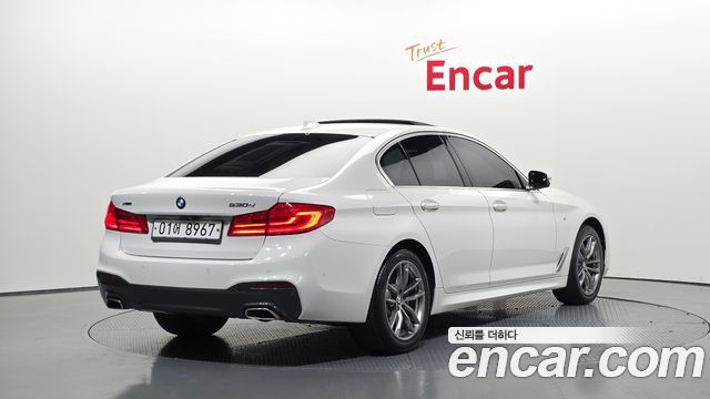 BMW 5-Series 520d xDrive M Sport Package