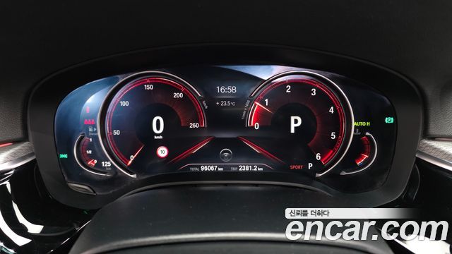 BMW 5-Series 520d xDrive M Sport Package