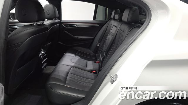 BMW 5-Series 520d xDrive M Sport Package