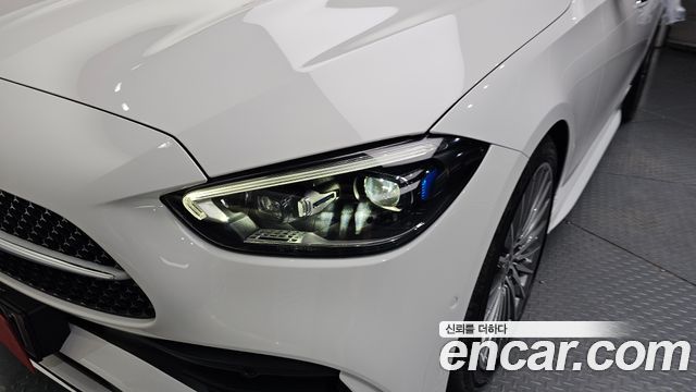 Mercedes-Benz C-Class C300 4MATIC AMG Line