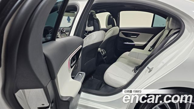Mercedes-Benz C-Class C300 4MATIC AMG Line