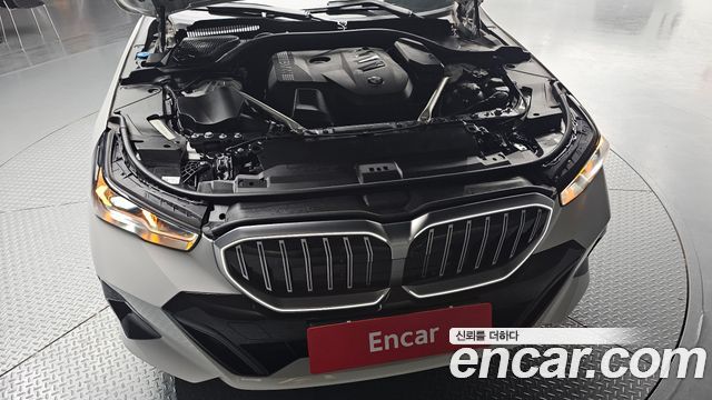 BMW 5-Series 530i xDrive M Sport