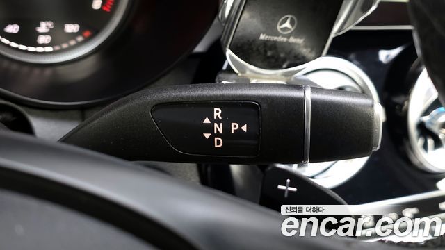 Mercedes-Benz C-Class C200