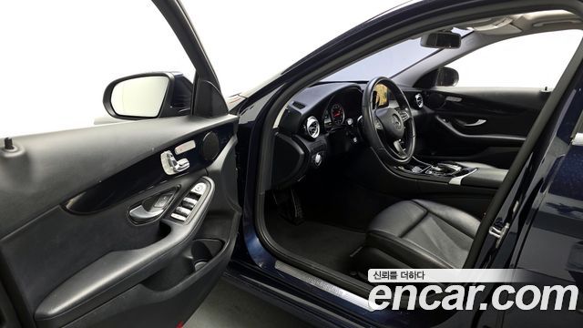 Mercedes-Benz C-Class C200