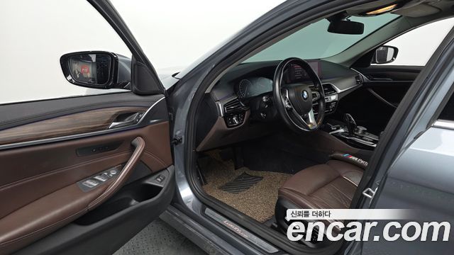 BMW 5-Series 530i Luxury Plus