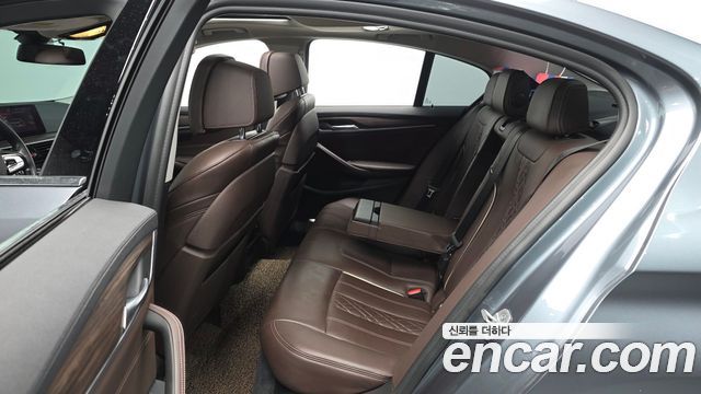 BMW 5-Series 530i Luxury Plus