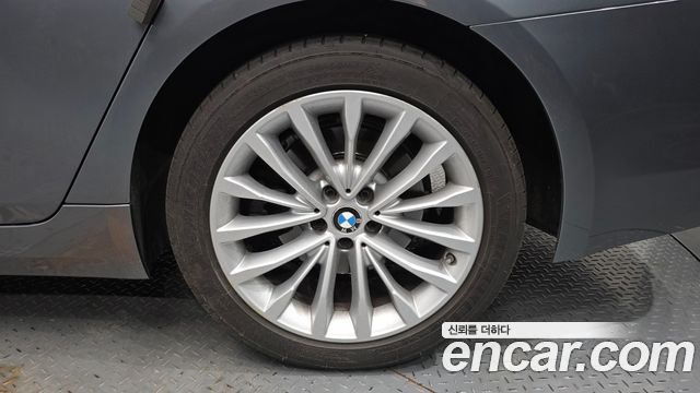 BMW 5-Series 530i Luxury Plus