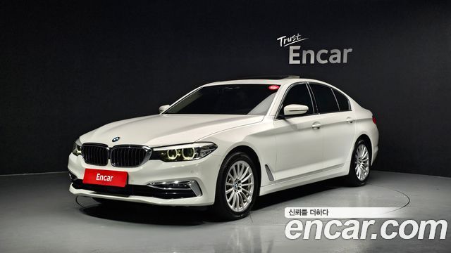 BMW 5-Series 520i Luxury