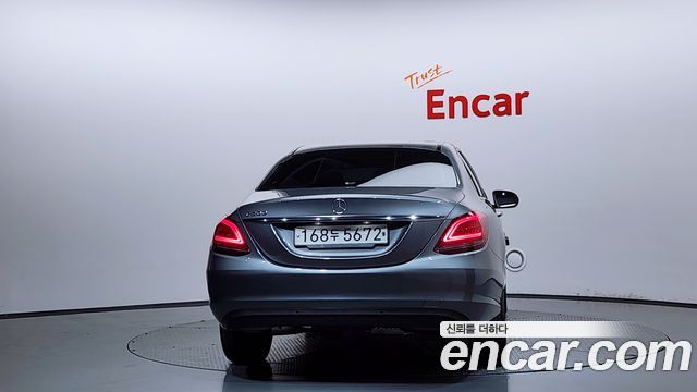 Mercedes-Benz C-Class C200