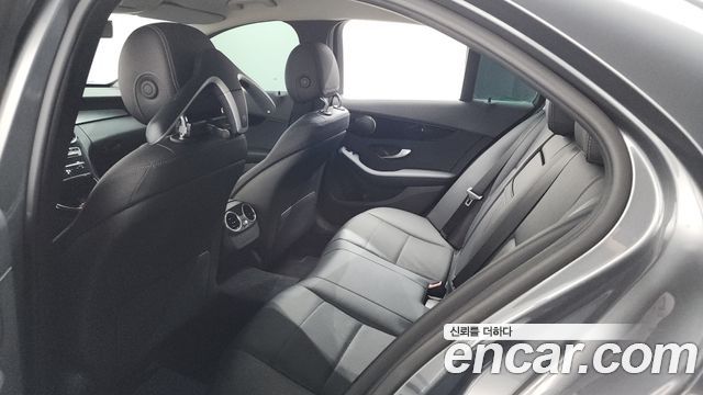 Mercedes-Benz C-Class C200