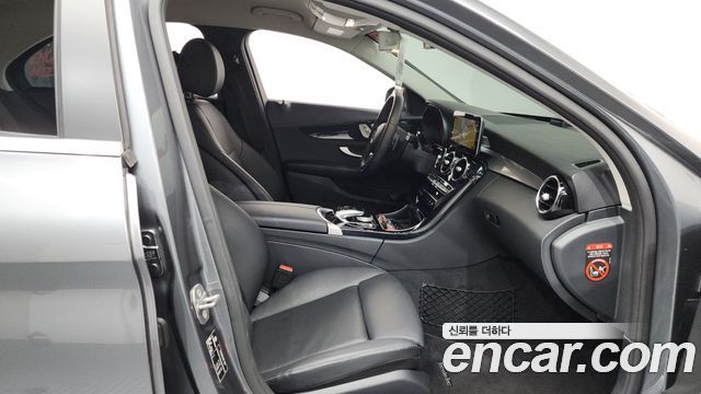 Mercedes-Benz C-Class C200