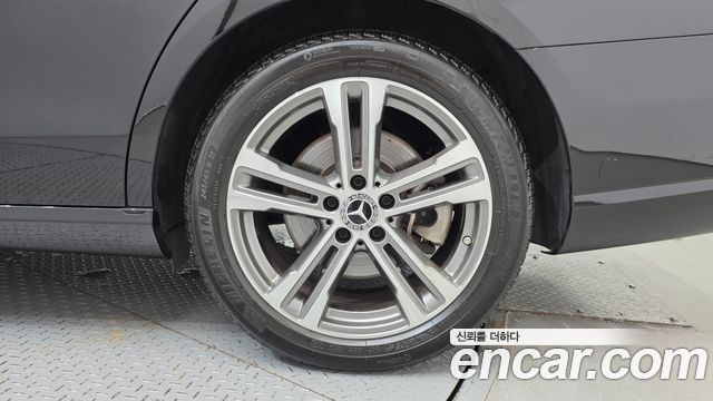 Mercedes-Benz E-Class E350 4MATIC Avantgarde