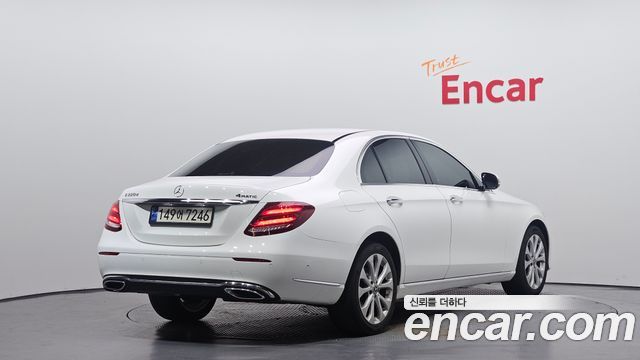 Mercedes-Benz E-Class E220d 4MATIC Exclusive