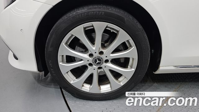 Mercedes-Benz E-Class E220d 4MATIC Exclusive