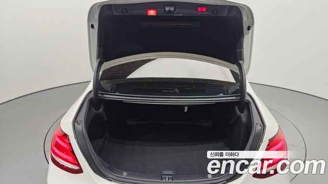 Mercedes-Benz E-Class E220d 4MATIC Exclusive