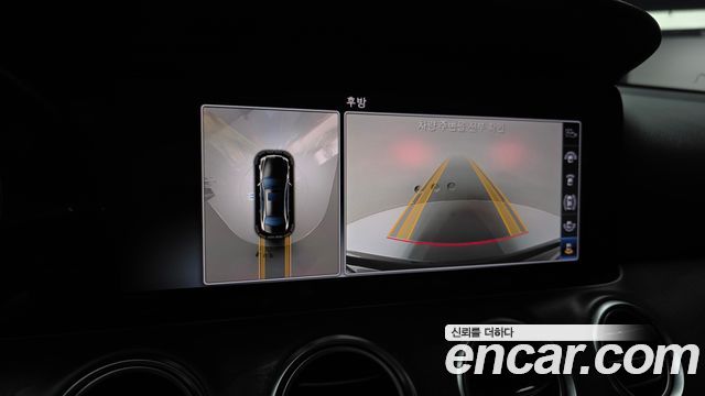 Mercedes-Benz E-Class E300 4MATIC Exclusive Standard