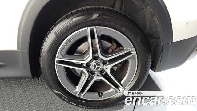 Mercedes-Benz GLB-Class GLB250 4MATIC