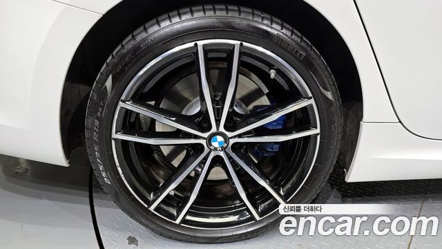 BMW 3-Series 330e M Sport