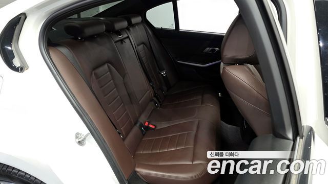 BMW 3-Series 330e M Sport