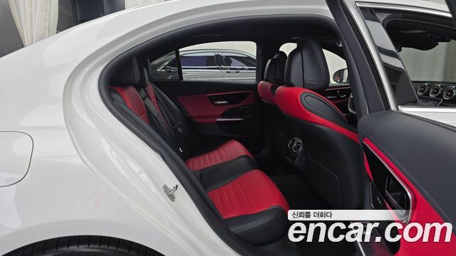 Mercedes-Benz C-Class C300 4MATIC AMG Line