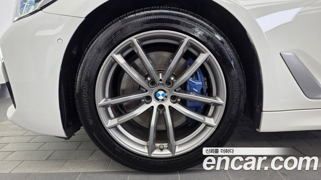 BMW 5-Series 530i M Sport Package