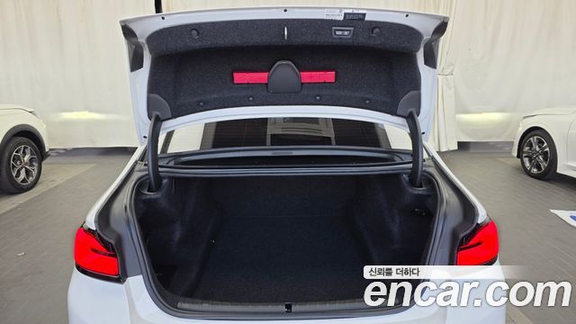 BMW 5-Series 530i M Sport Package