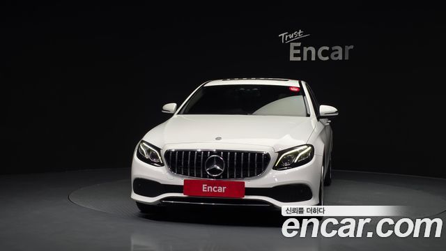 Mercedes-Benz E-Class E220d Avantgarde