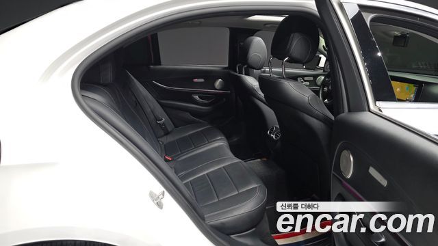 Mercedes-Benz E-Class E220d Avantgarde