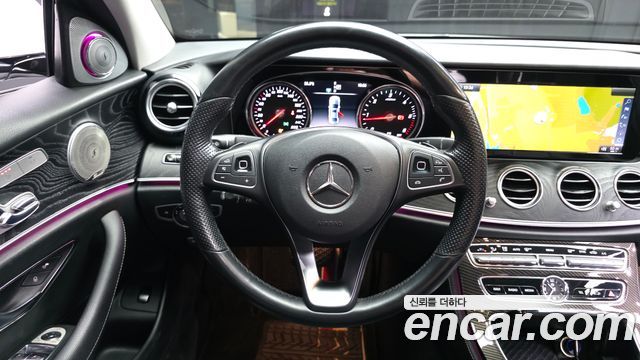 Mercedes-Benz E-Class E220d Avantgarde