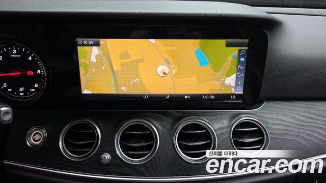 Mercedes-Benz E-Class E220d Avantgarde