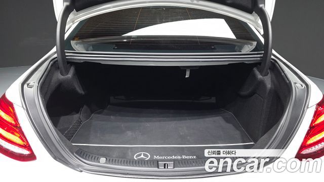 Mercedes-Benz E-Class E220d Avantgarde