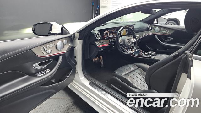Mercedes-Benz E-Class E400 4MATIC Coupe