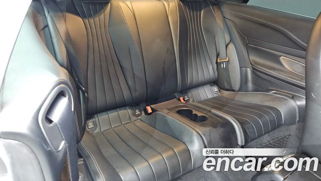 Mercedes-Benz E-Class E400 4MATIC Coupe