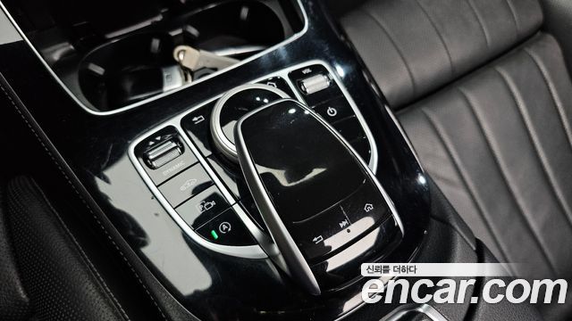 Mercedes-Benz E-Class E400 4MATIC Coupe