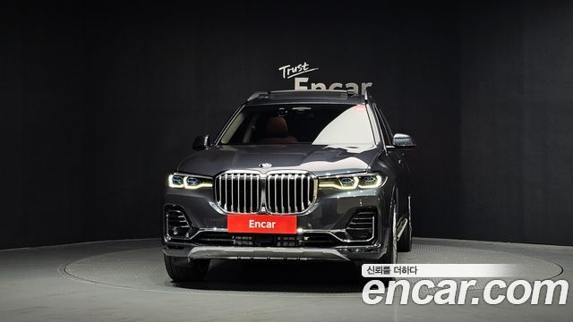BMW X7 xDrive 40i Design Pure Excellence 6-Seater