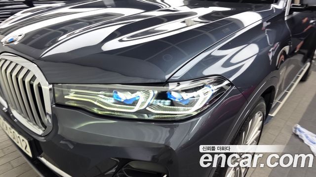 BMW X7 xDrive 40i Design Pure Excellence 6-Seater
