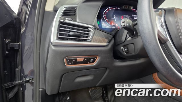 BMW X7 xDrive 40i Design Pure Excellence 6-Seater