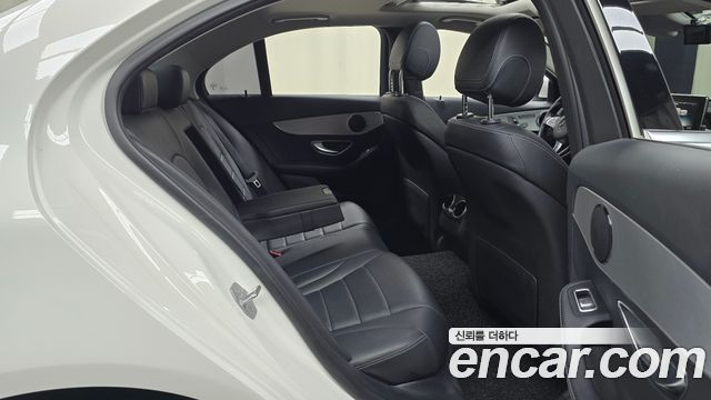 Mercedes-Benz C-Class C200 Avantgarde