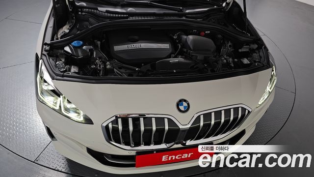 BMW 2-Series 220i Luxury
