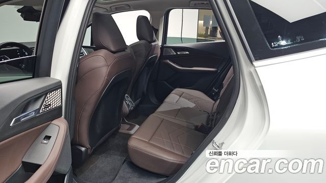 BMW 2-Series 220i Luxury