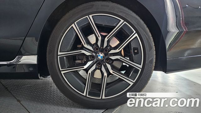 BMW 7-Series 740d xDrive M Sport