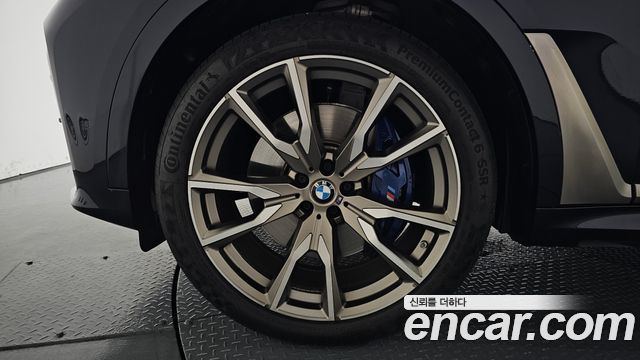 BMW X7 M50i 6STR