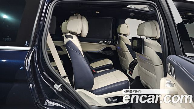 BMW X7 M50i 6STR